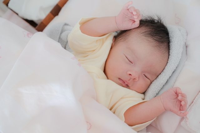 気持ち良さそうに寝ている赤ちゃん